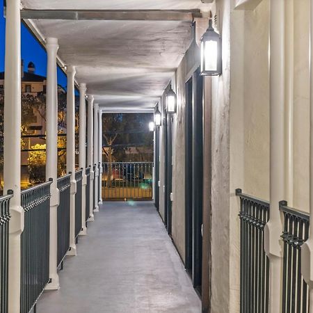 Casa Jardin - Boutique Suites In Downtown Santa Barbara Exterior photo